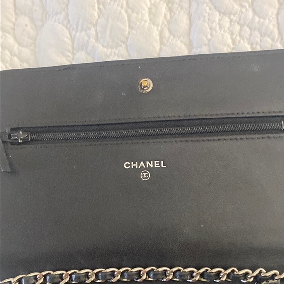 Chic Black Quilted Chain Bag - Picture 7 of 10